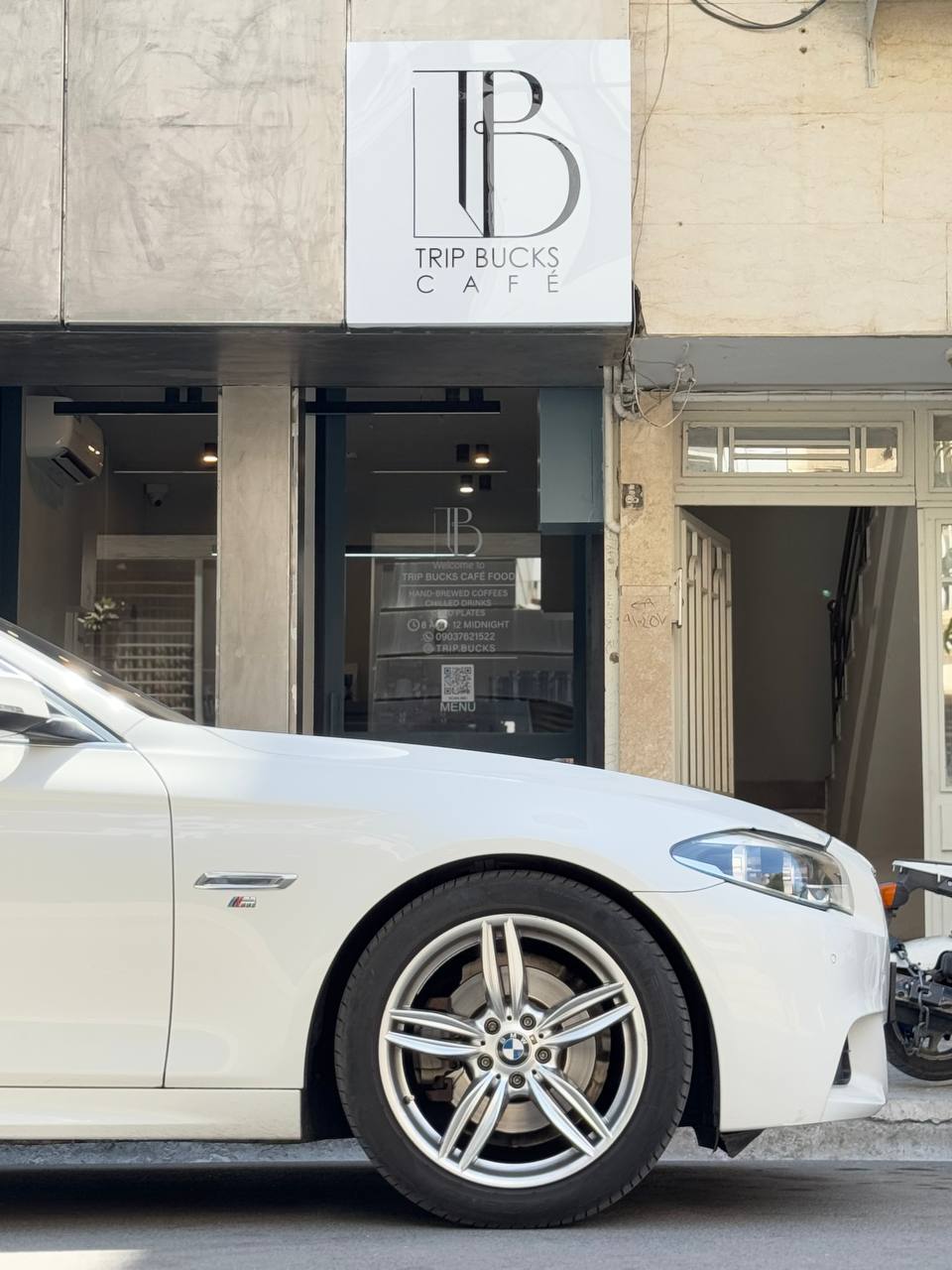 کافه غذا تریپ باکس در مشهد